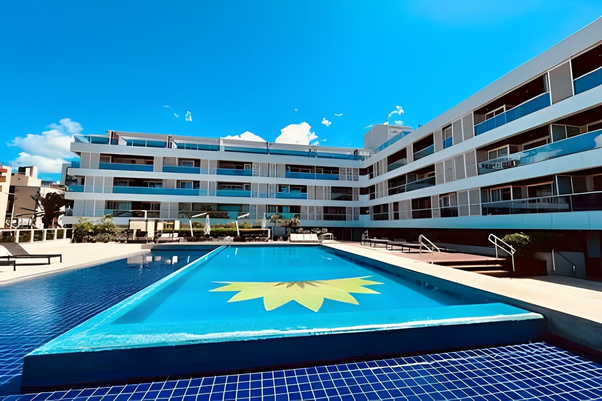 Appartamento Deluxe, 1 camera da letto | Piscina | Piscina all'aperto, una piscina riscaldata