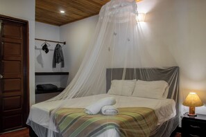 Standard Double Room, Garden View