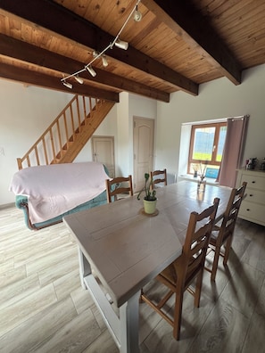 Dining - Petite Maison (La Trinite)