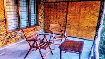 Familienchalet, Mehrere Betten, eigenes Bad, Executive-Etage | Terrasse/Patio