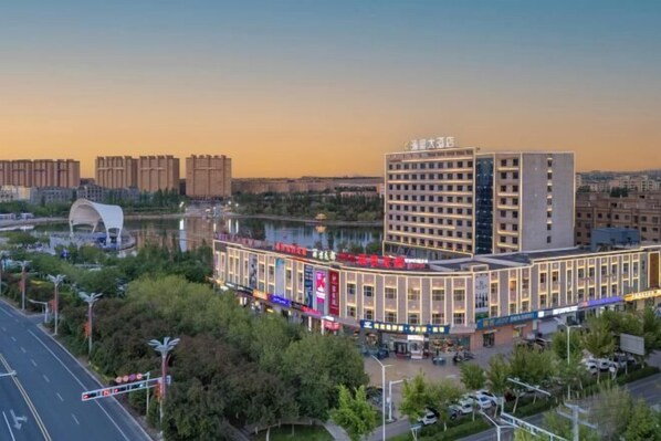 Exterior - Yulong Hotel (Wusu)