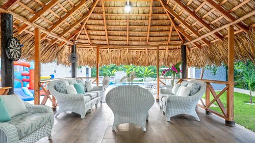 Private cottage in Boca Chica for 15 guests