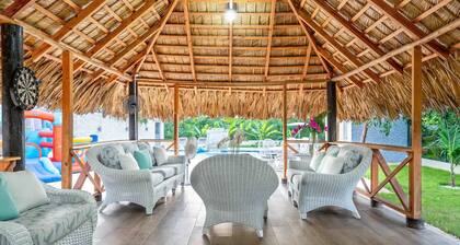 Private cottage in Boca Chica for 15 guests