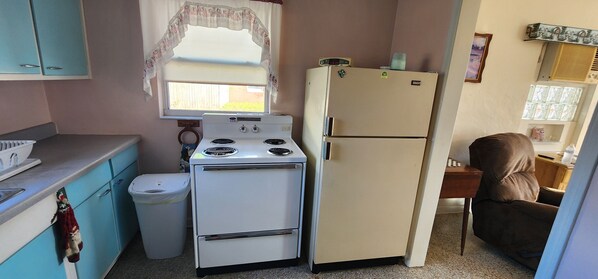 電子レンジ、オーブン、コンロ