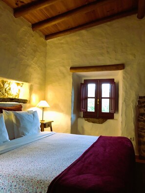 5 Schlafzimmer, Reisekinderbett, WLAN, Bettwäsche