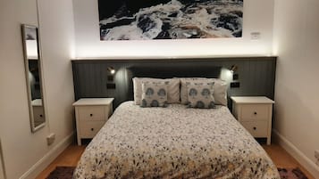 1 bedroom, desk, iron/ironing board, free WiFi
