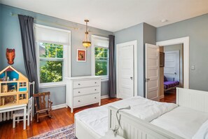 5 chambres, bureau, Wi-Fi gratuit, draps fournis