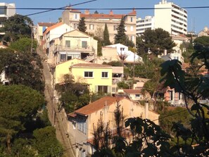 Exterior - Maison en Fond de Jardin Dans un Vallon Près de la Corniche (Marseille)