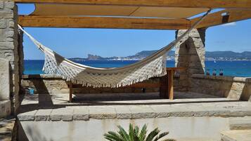 Enceinte de lâhĂ©bergement