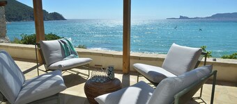Renovated waterfront house (sleeps 6) - St Cyr/mer