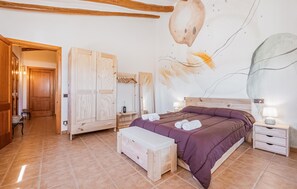 5 dormitorios, cuna de viaje, wifi gratis