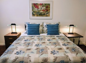 2 bedrooms, desk, iron/ironing board, free WiFi - Welcome To Midtown Condo (Little Rock)