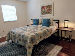 2 bedrooms, desk, iron/ironing board, free WiFi - Welcome To Midtown Condo (Little Rock)