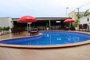Outdoor pool - Presken White House (Lekki)