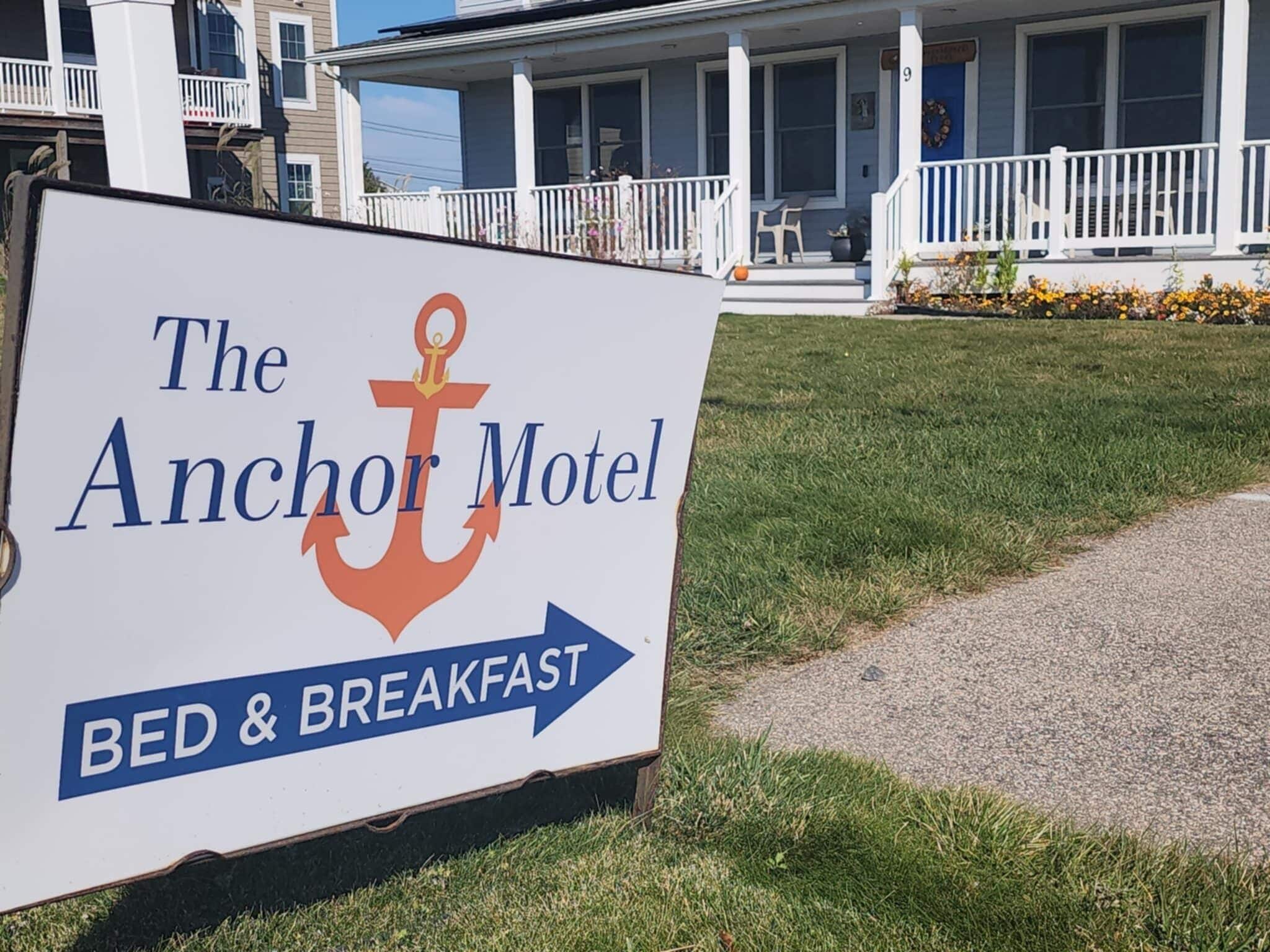 A sign for The Anchor Motel indicating Bed & Breakfast services.