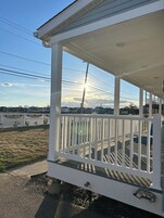 Room, 2 Queen Beds, Non Smoking, Partial Ocean View | Hypo-allergenic bedding, individually decorated, individually furnished