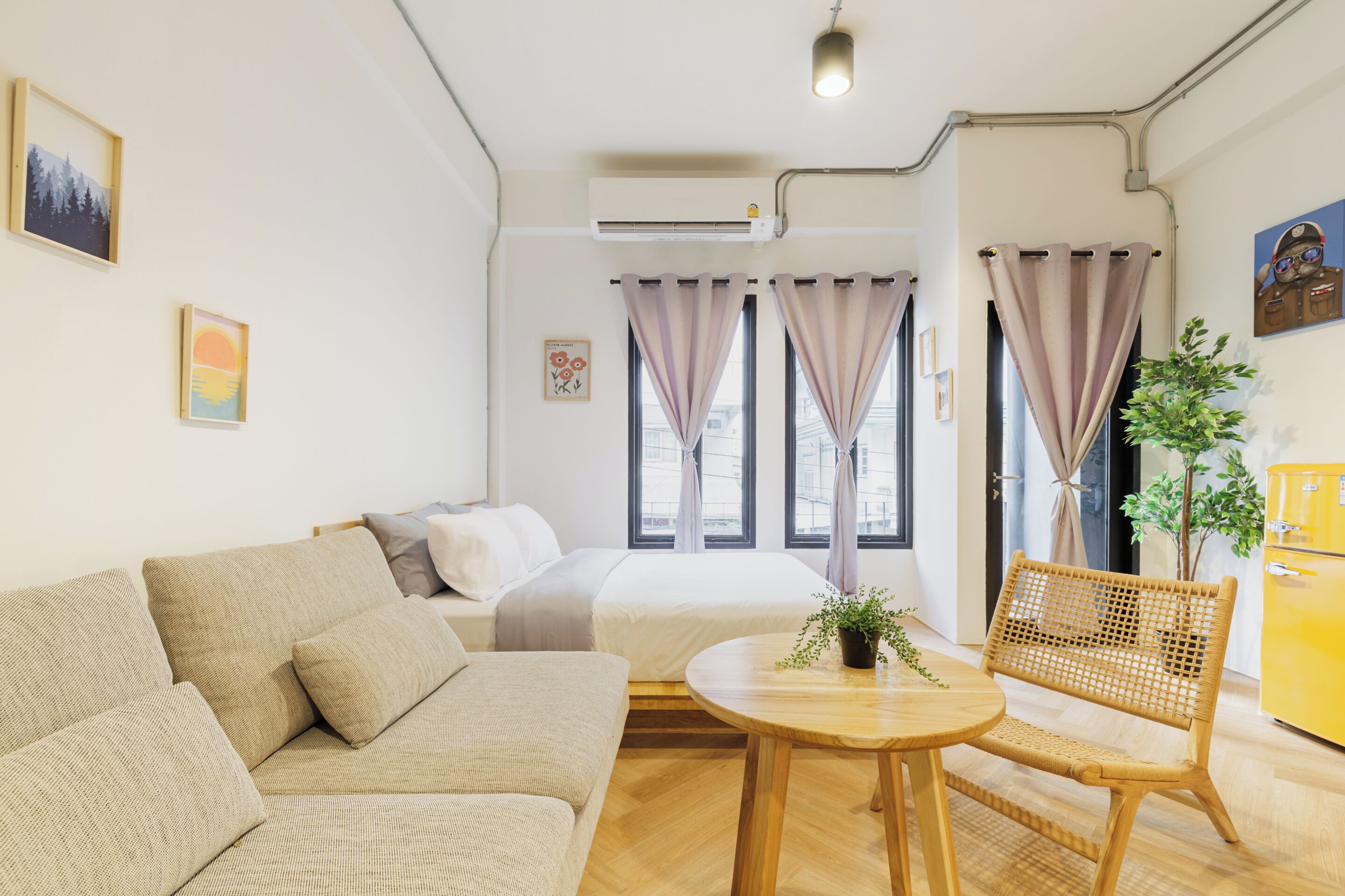 Habitación doble Premium | Ropa de cama de alta calidad y escritorio 