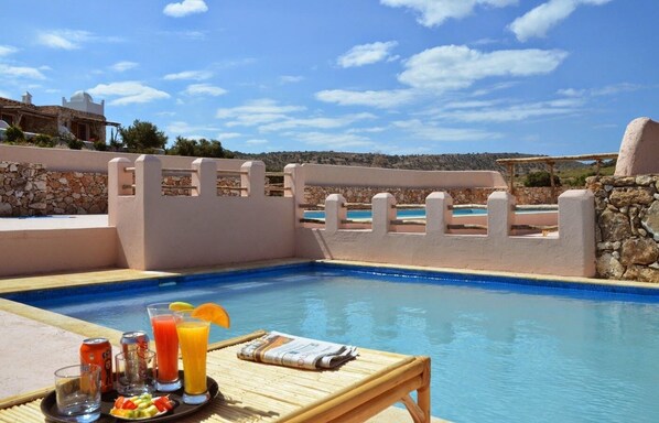 2 outdoor pools - Tasguayan (Tafedna)