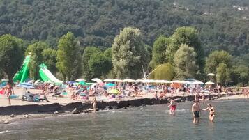 Beach nearby, sun loungers