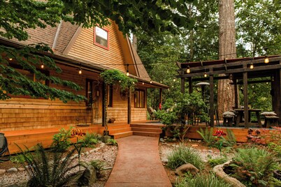 Southfork Serenity Enchanting Riverfront Cabin with Large Deck - Pet-Friendly!