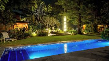 Piscine extérieure