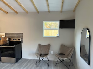 Interior - Beautiful MoonLight Cabin (Canyon Lake)