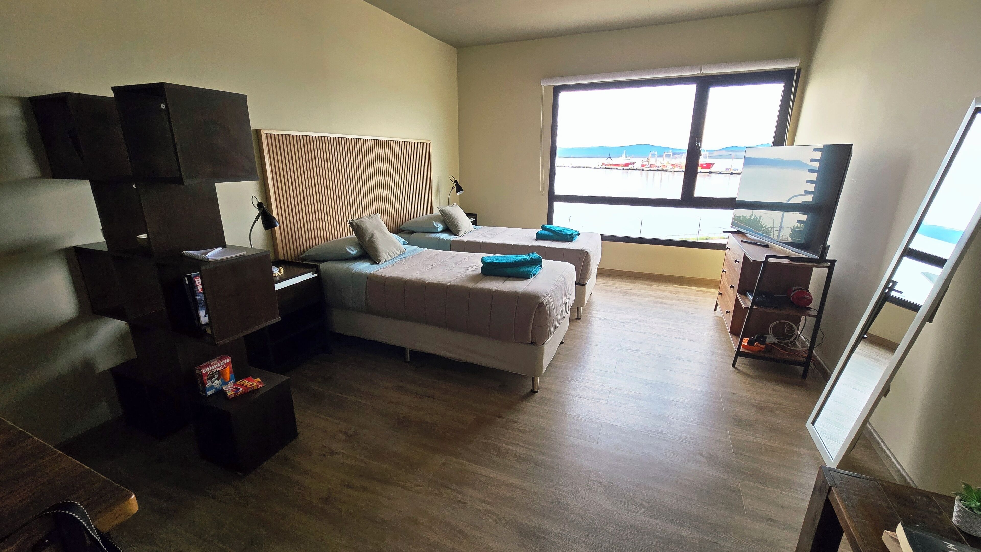 1 dormitorio, tabla de planchar con plancha, wifi gratis y ropa de cama