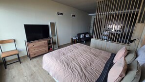 1 多间卧室、熨斗/熨衣板、免费 WiFi、床单