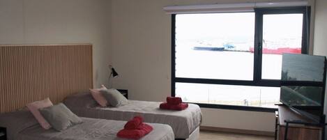 1 室のベッドルーム、アイロン / アイロン台、WiFi (無料)、ベッドシーツ