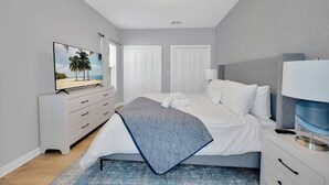 Iron/ironing board, WiFi (free), bed sheets