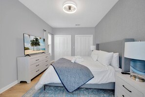 Iron/ironing board, free WiFi, bed sheets