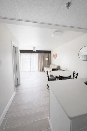 Family Suite | Living area | 40-inch LED TV with digital channels - Montego Bay Resort (North Wildwood)