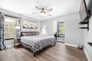 11 habitaciones, tabla de planchar con plancha y cuna de viaje 