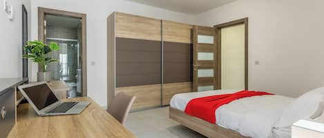 3 habitaciones, cuna de viaje, wifi y ropa de cama