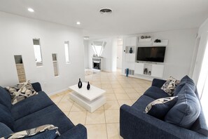 TV connectée, cheminée