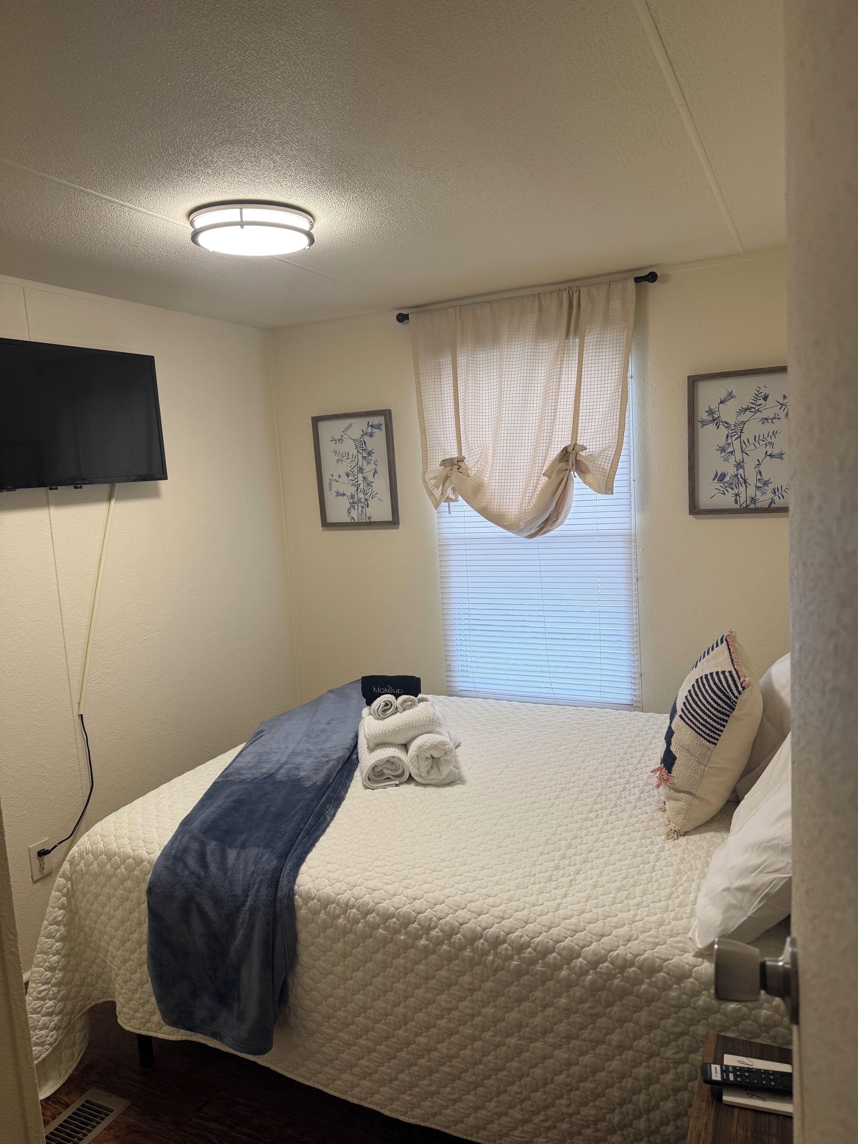 3 habitaciones, tabla de planchar con plancha y wifi gratis 