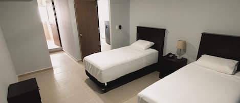 Classic Studio | Iron/ironing board, free WiFi, bed sheets