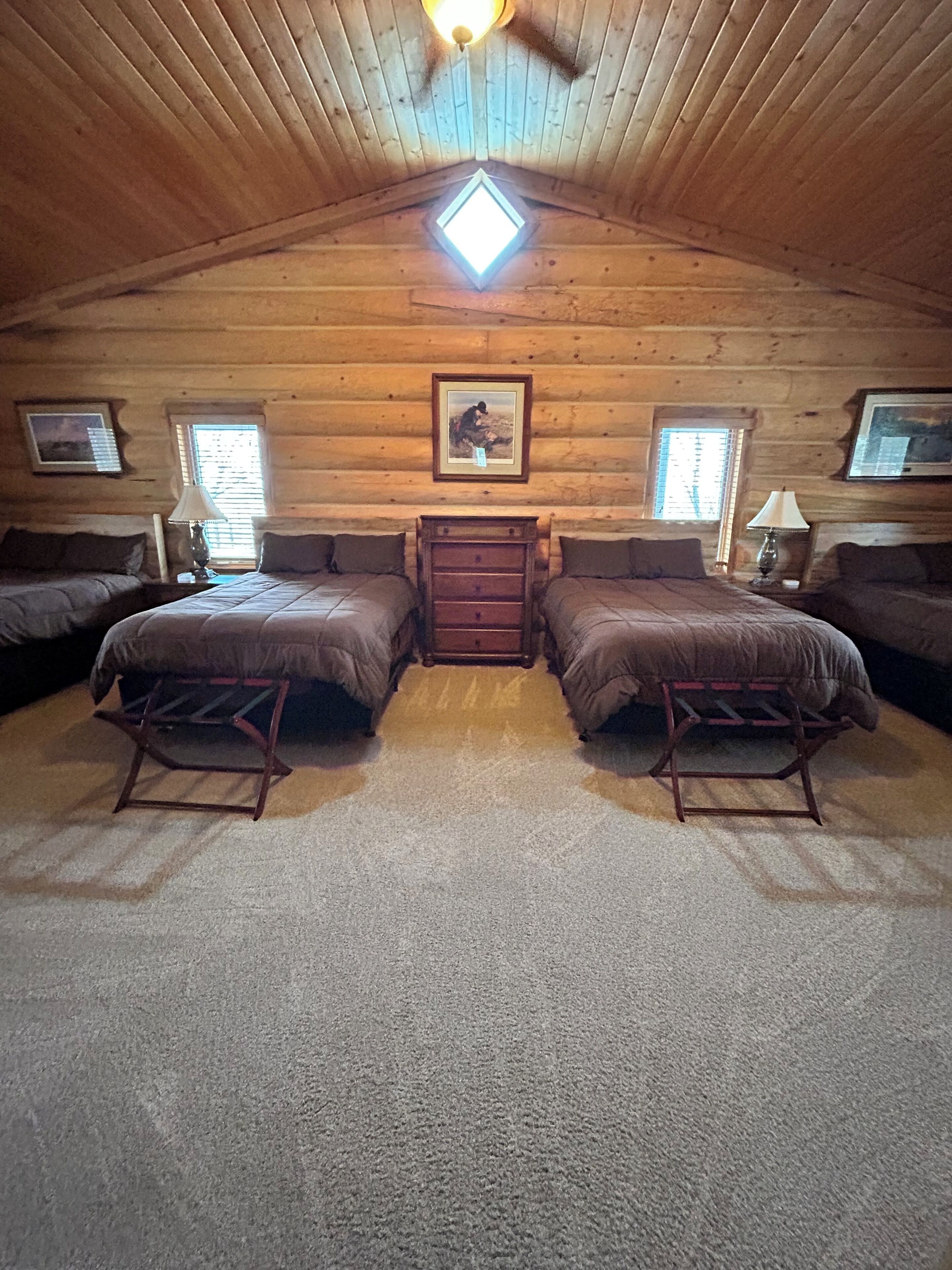 4 chambres, bureau, fer et planche à repasser, accès au Wi-Fi (inclus)