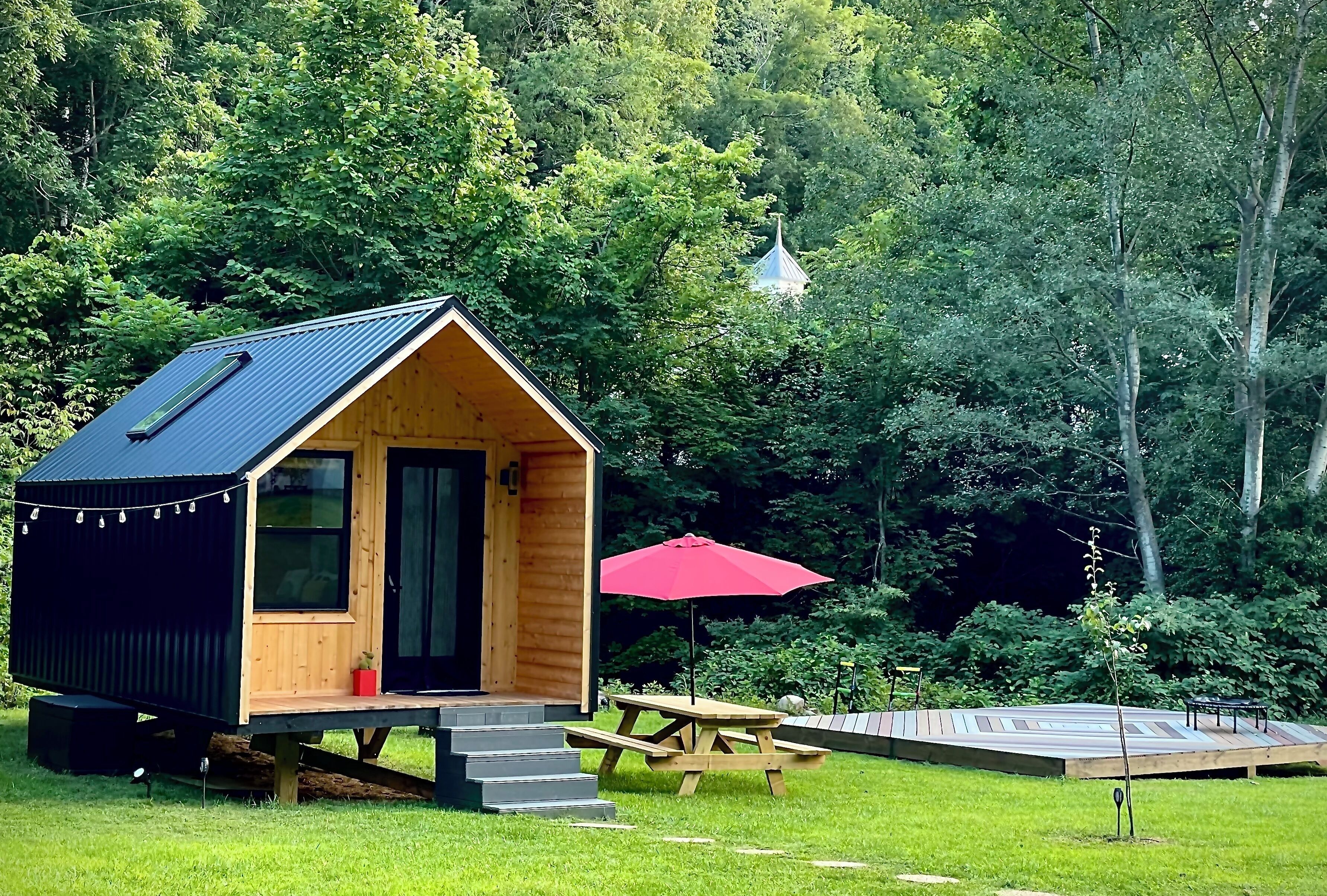 Perfect couples cabin or artist's retreat: An inspired healing space