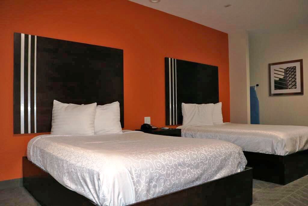 Scottish Inns 2 Queen Kitchenette, Affordable Stay and Free Parking