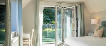 Essich Park - 3BR - Hot Tub - Sleeps 6