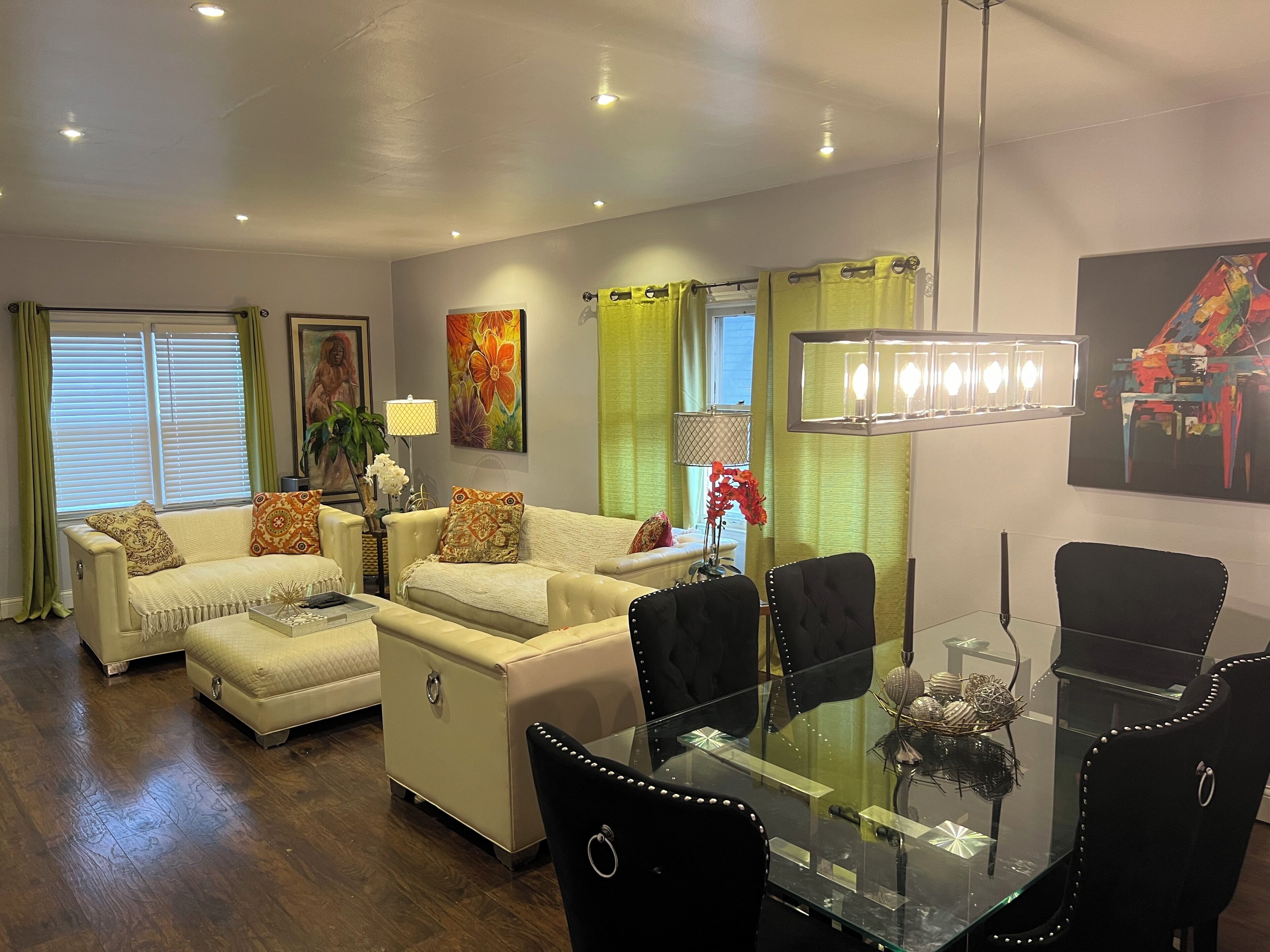 Serenity - Loft Style Near Downtown & Freeway