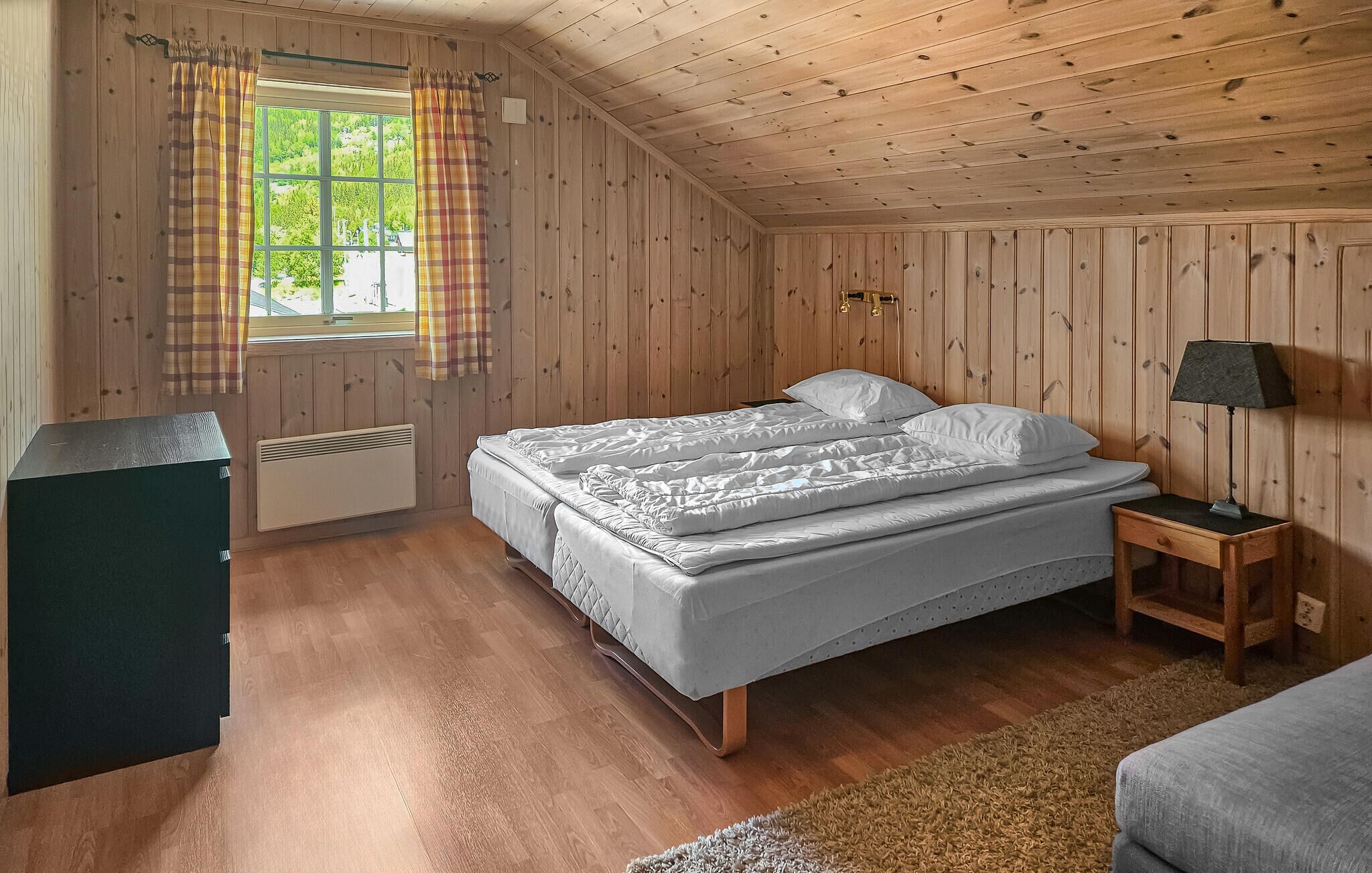 3 bedrooms, free WiFi, bed sheets