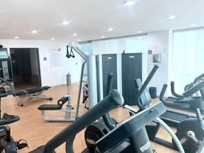 Fitness facility - 3 Bed sheets with pool and Gym in "Uno Urban Life (Guadalajara)