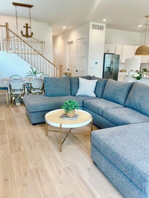 Smart-TV, Kamin, Tischfußball, Stereoanlage