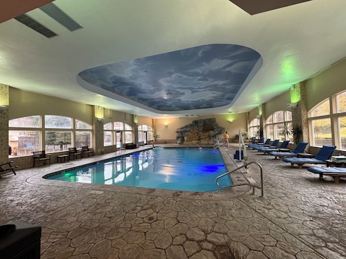 Zermatt Villas w/Mountain Views. 25 Min from Park City. 25 mins from Ski Resort