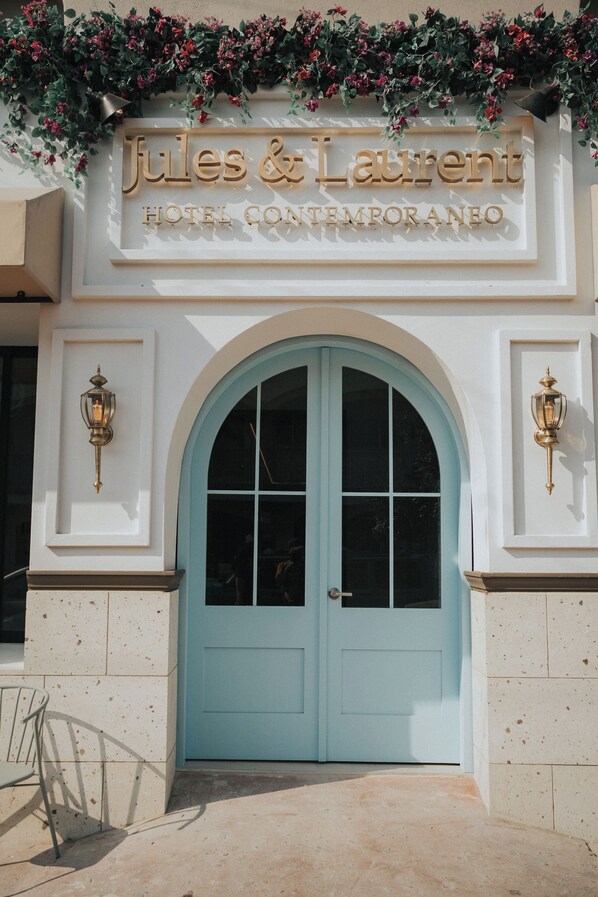 Unclassified image, 1 of 74, button - Jules and Laurent Hotel Contemporaneo (Ensenada)