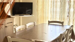 Unclassified image, 4 of 15, button - RM01 – Senigallia, three-room apartment facing the sea with parking space (Senigallia)