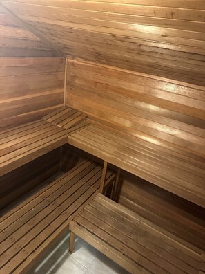 Sauna - Scenic Point - Private Lakefront Home w/ Dock, Fire pit, outside shower & Hot tub (Goodview)