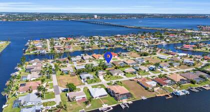 New listing - Villa Orchid 3bds/2 baths heated pool in Cape Coral